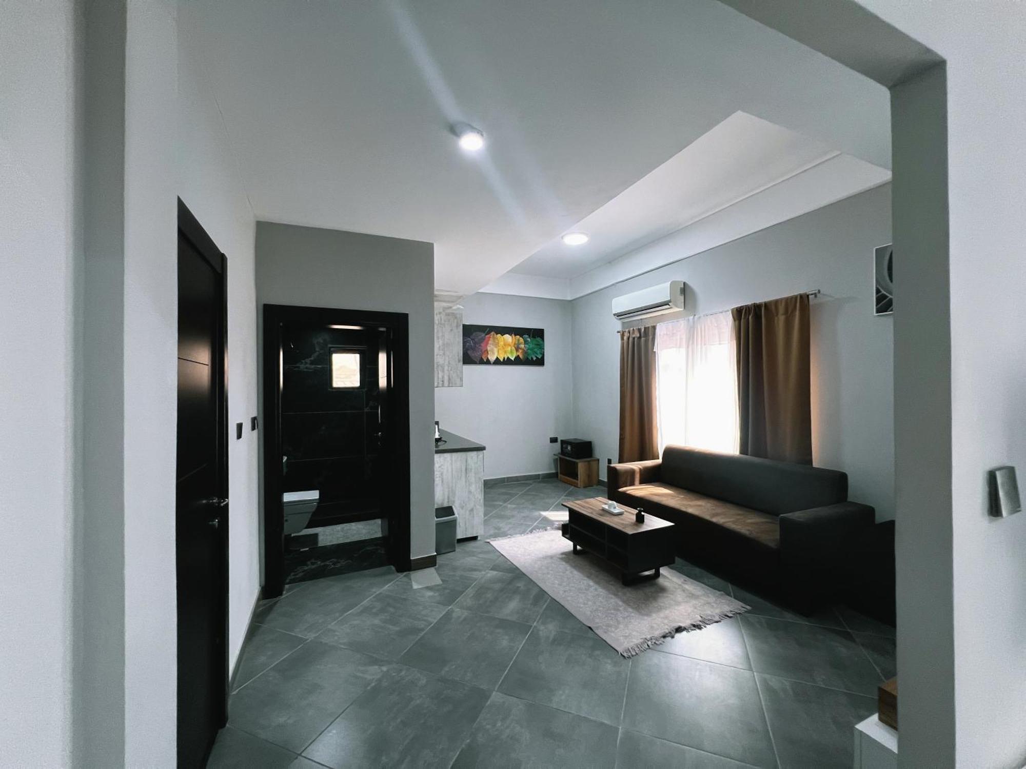 Euro Homes Hotel Accra Exterior foto